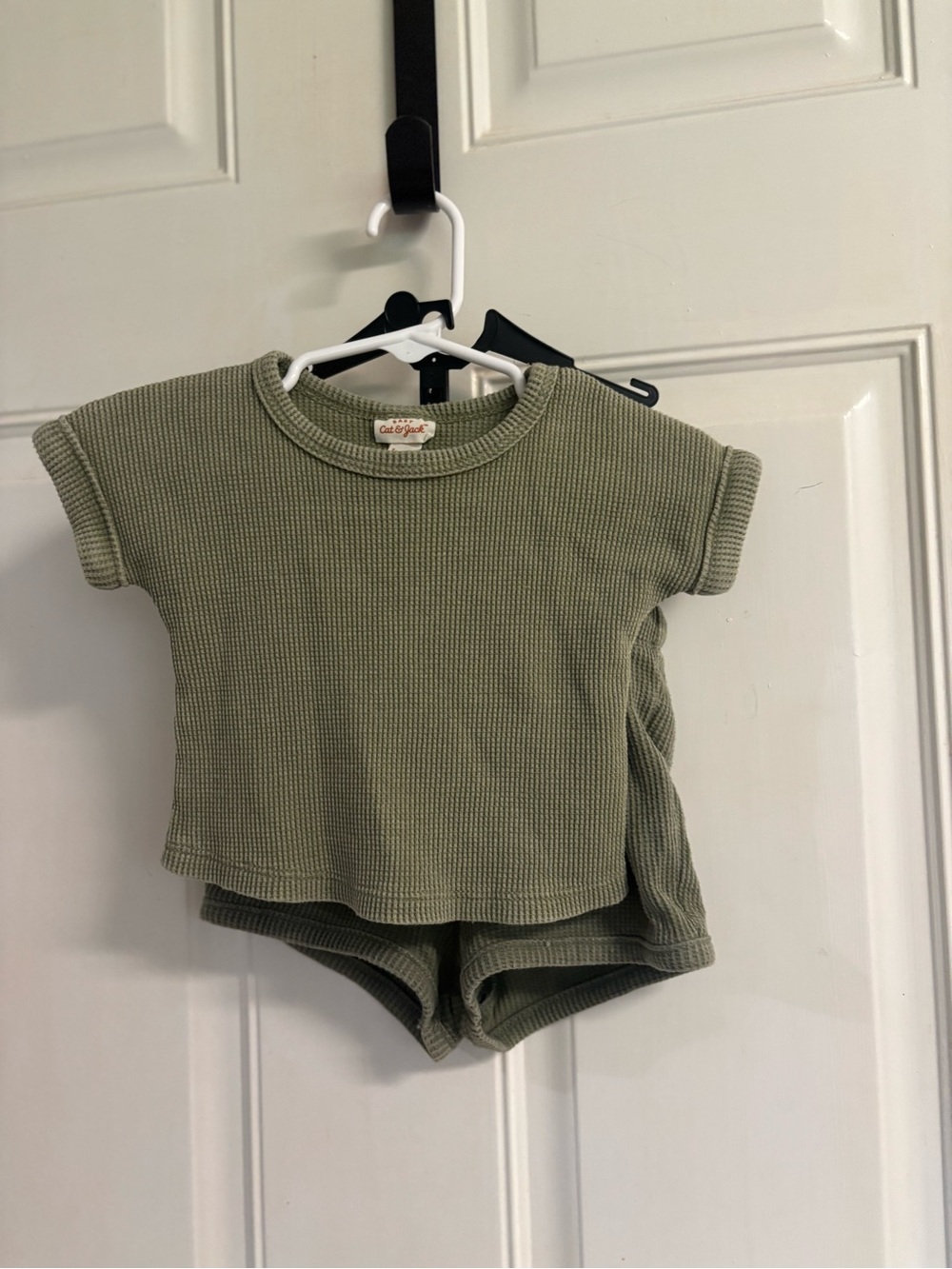 12M Unisex Cat & Jack solid sage green waffle knit short-sleeve top/ short set.
